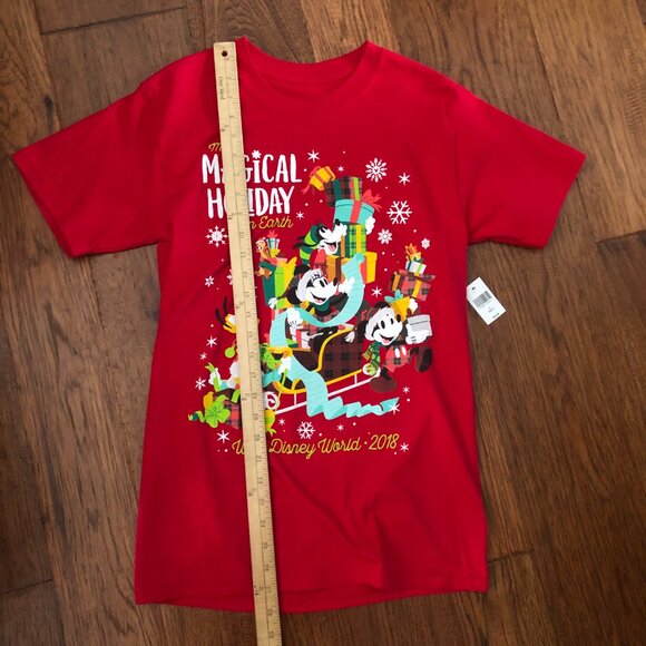 NWT Walt Disney Most Magical Holiday On Earth 2018 Small Shirt Christmas Mickey - Picture 4 of 6
